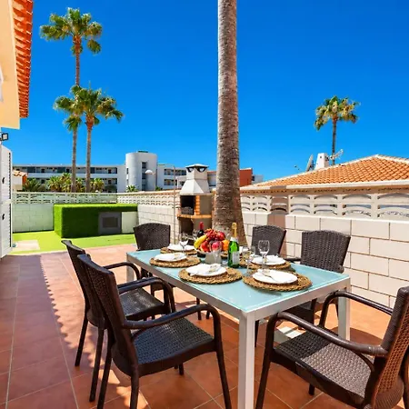 83 Con Piscina Privada Villa