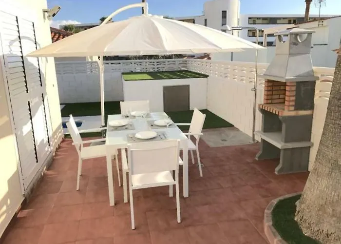 83 Con Piscina Privada * 칼라오살바헤