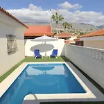 83 Con Piscina Privada Villa